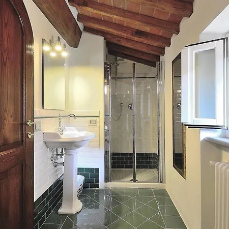 Giusi E Dario Hotel *